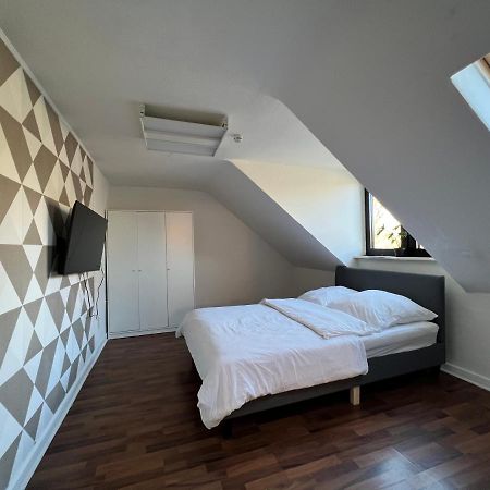 Moebliertes Wohnung Am Geroweiher Moenchengladbach Eksteriør billede