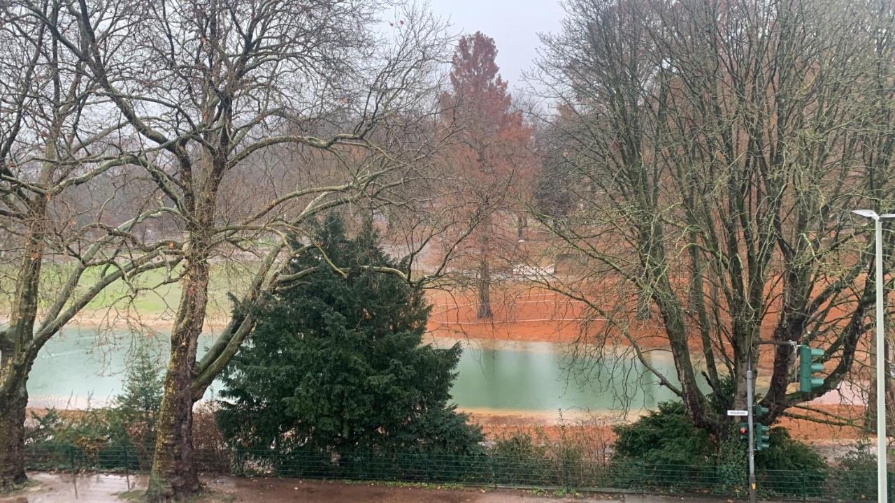 Moebliertes Wohnung Am Geroweiher Moenchengladbach Eksteriør billede