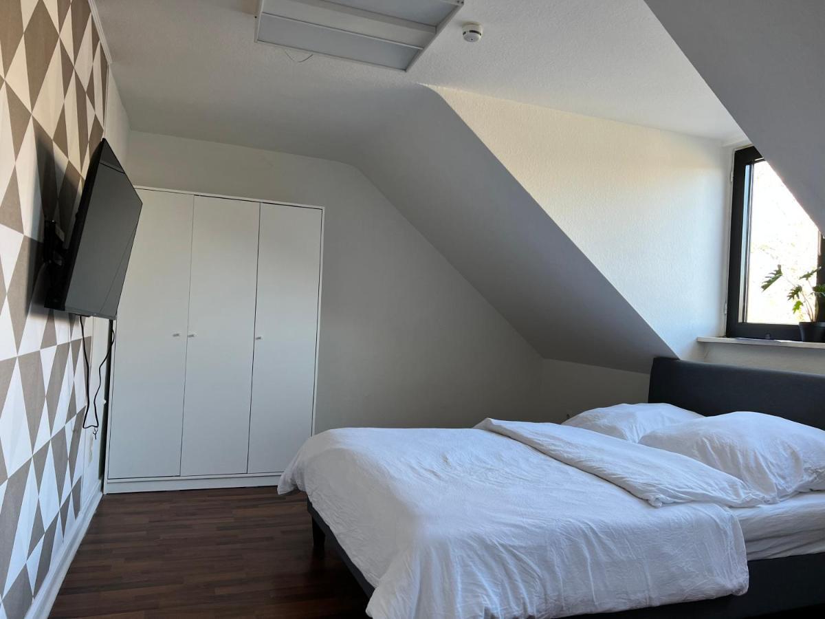 Moebliertes Wohnung Am Geroweiher Moenchengladbach Eksteriør billede