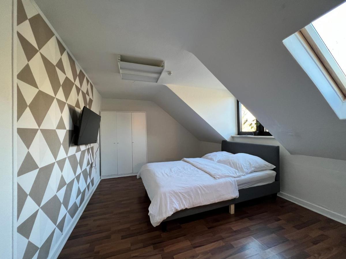 Moebliertes Wohnung Am Geroweiher Moenchengladbach Eksteriør billede
